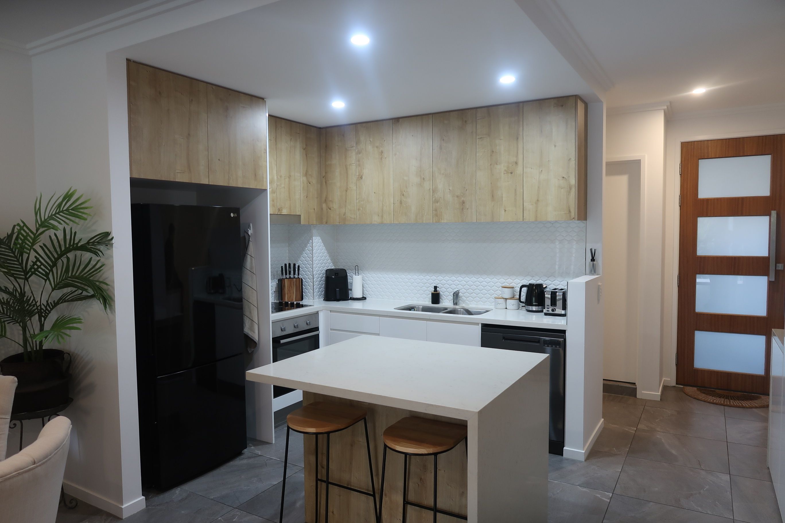 SPACIOUS, LOW-MAINTENANCE TERRACE HOME – FREEHOLD (NO BODY CORP FEES)