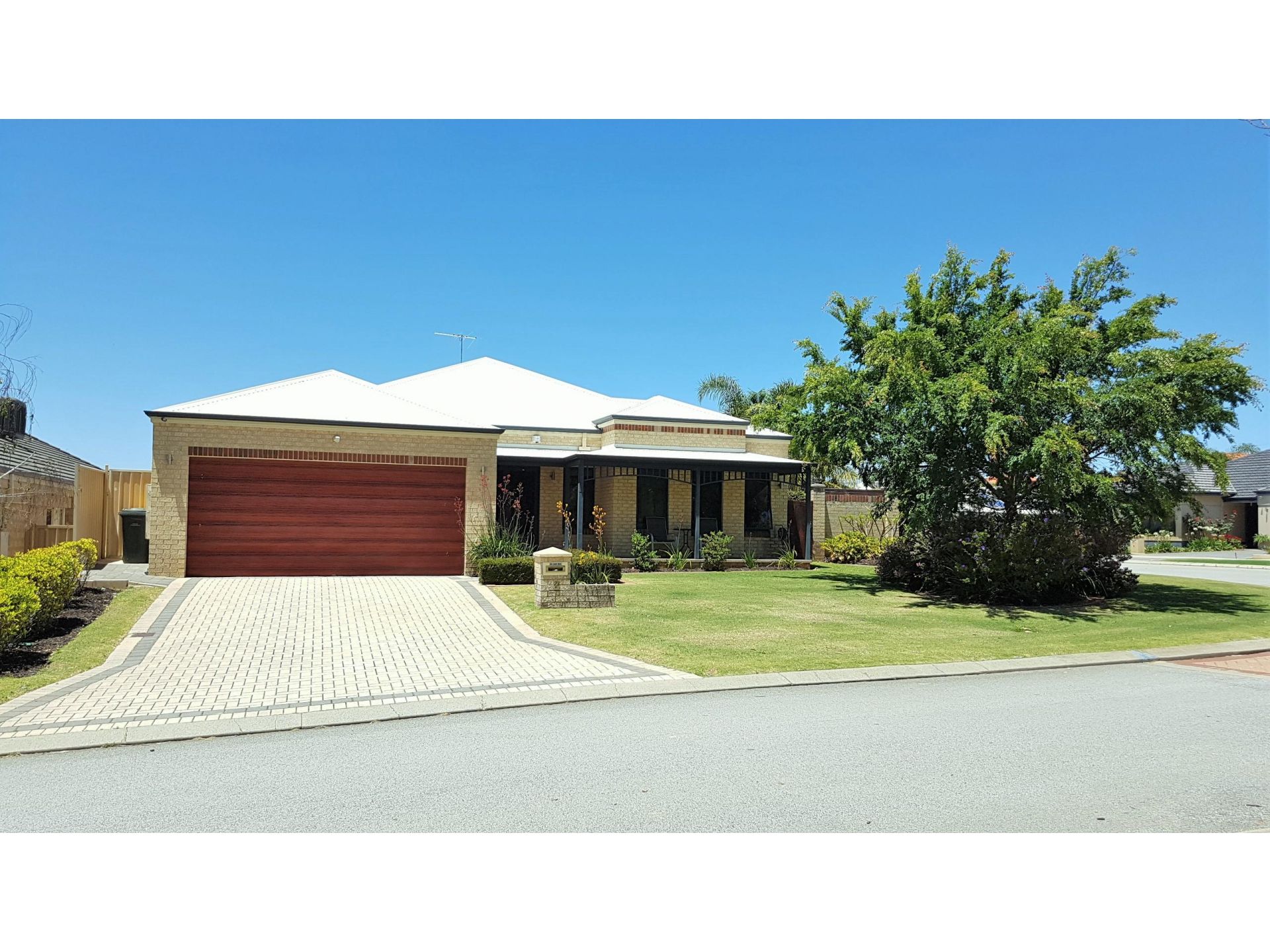 Stunning 4x2 Broadway Home Ex-Display