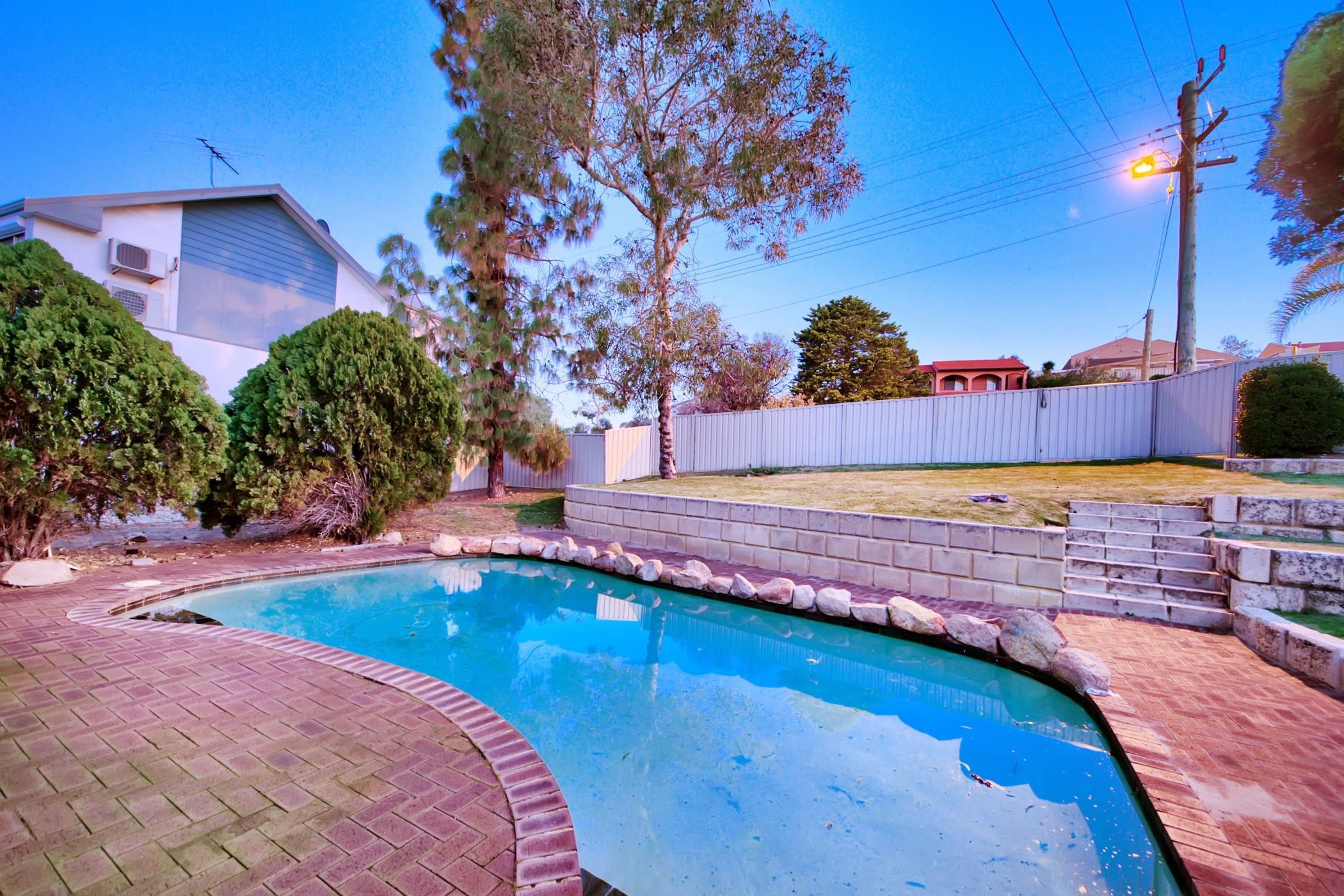 Coastal Location, Comfortable 2 Bd Apartment