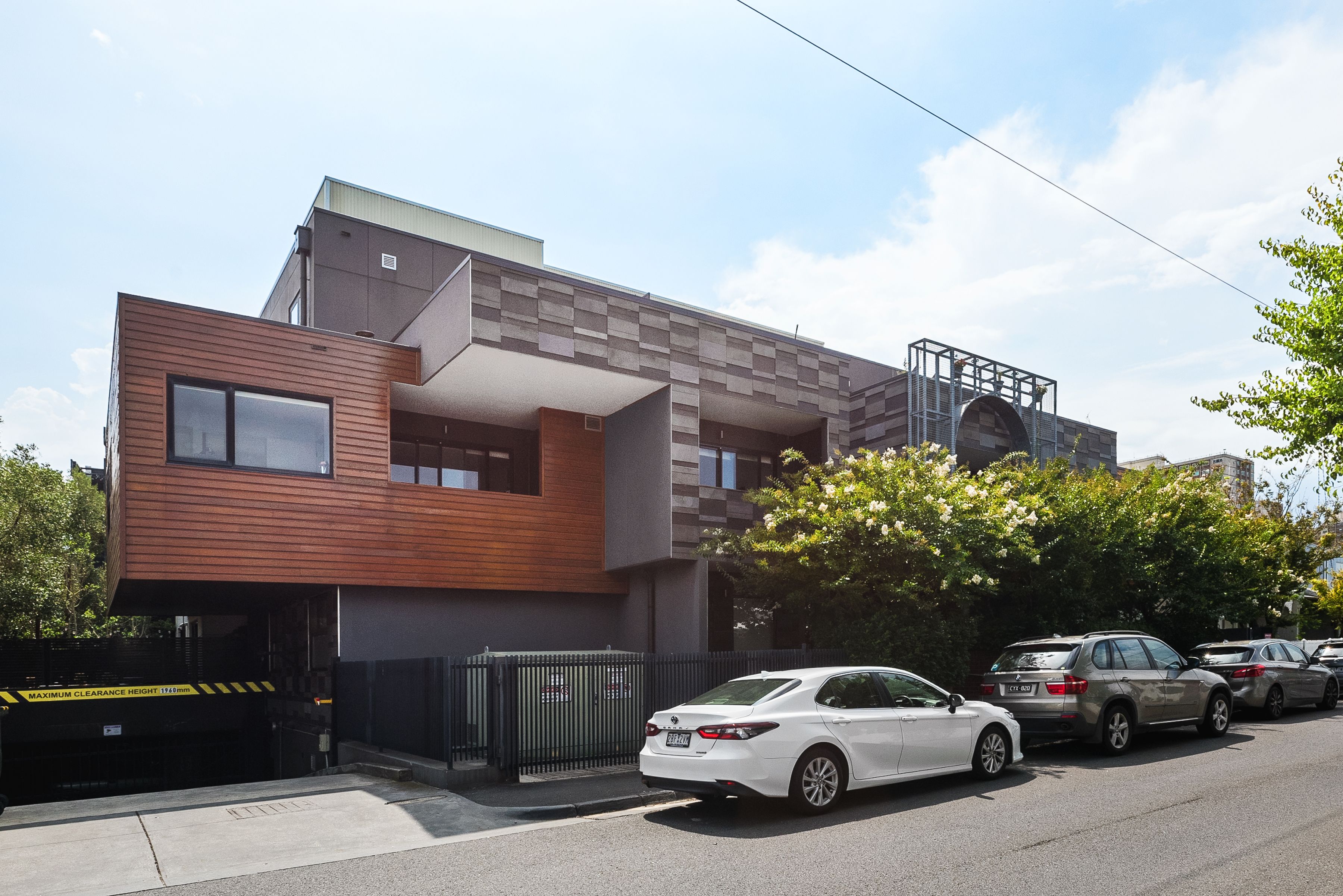 Modern Comfort Meets Inner-City Vibes