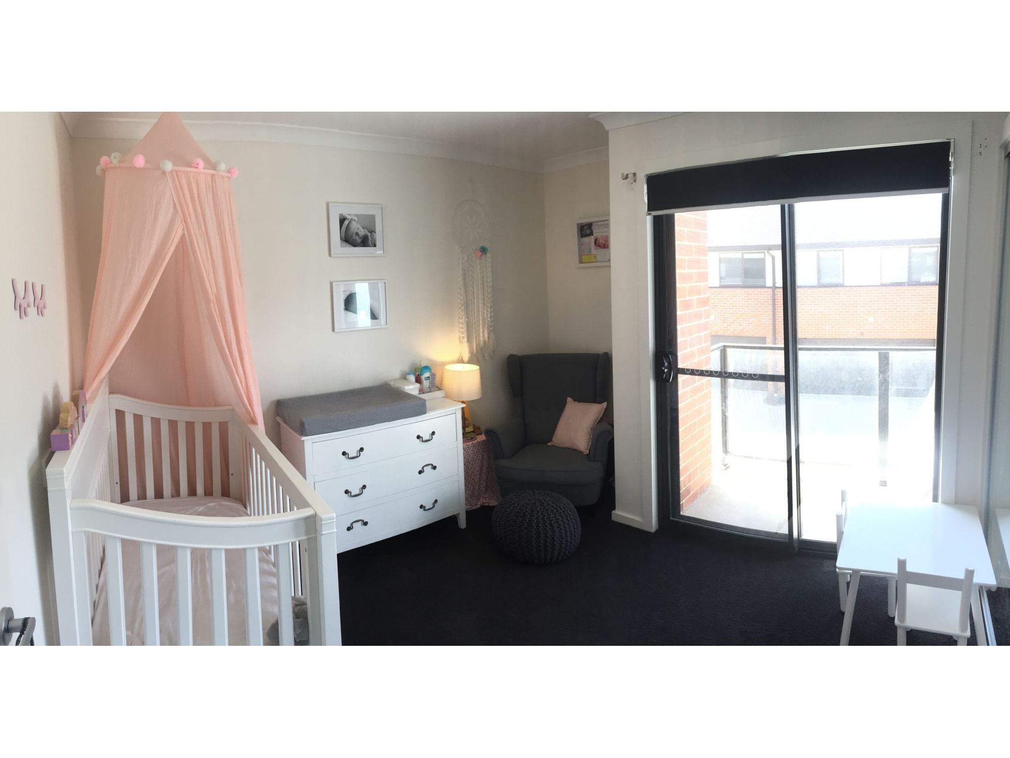 3 bedrooms with pool and BBQ area