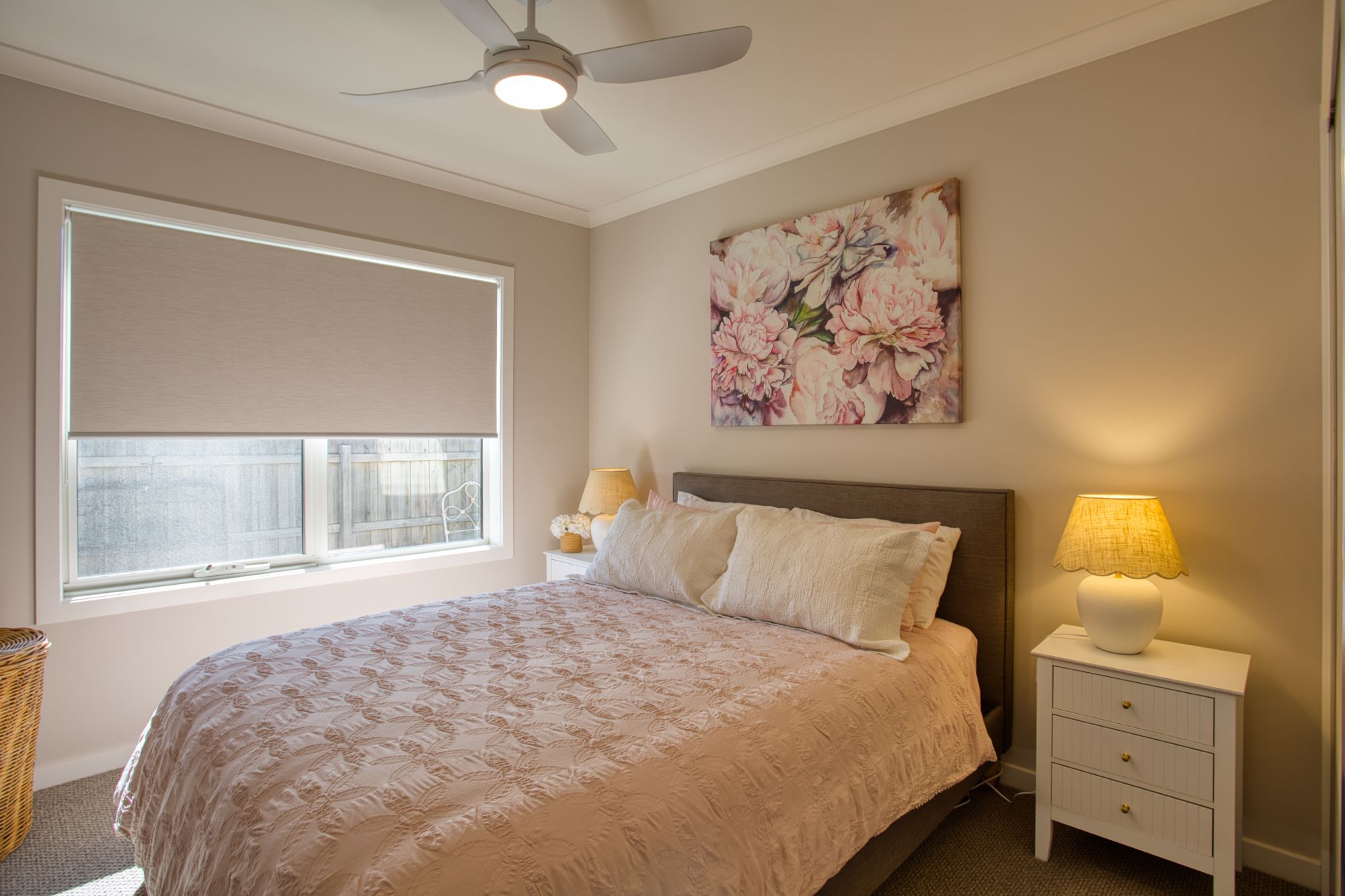 Perfectly located near-new townhouse in the charming village of Newstead.