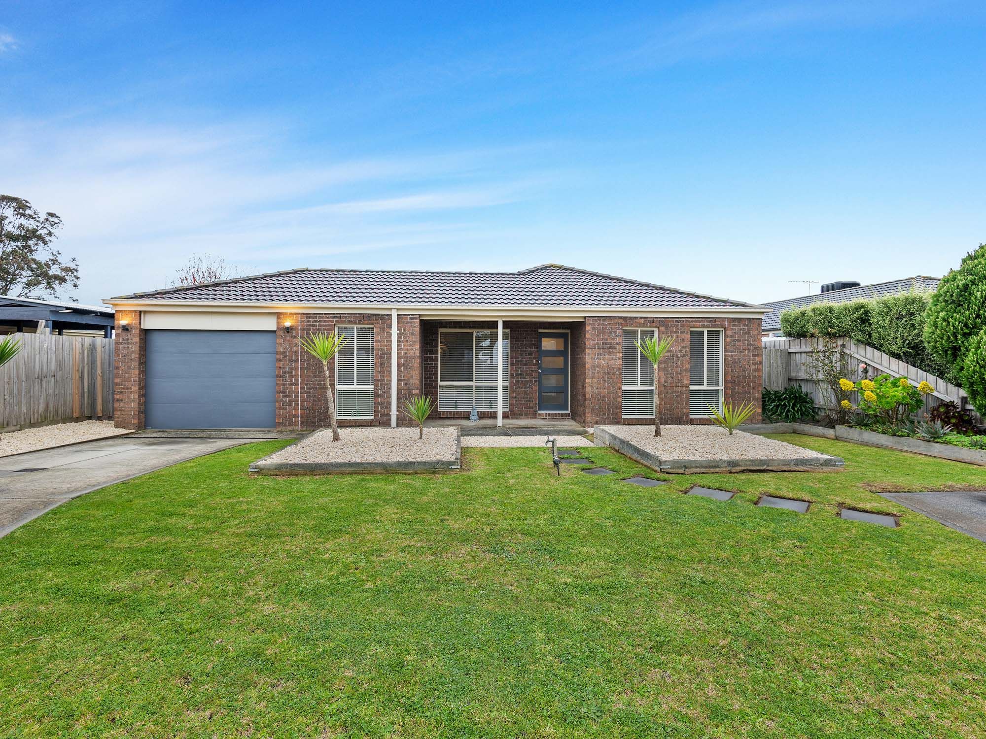 The Perfect Family Home - 33 MARINERS WAY, HASTINGS 3915