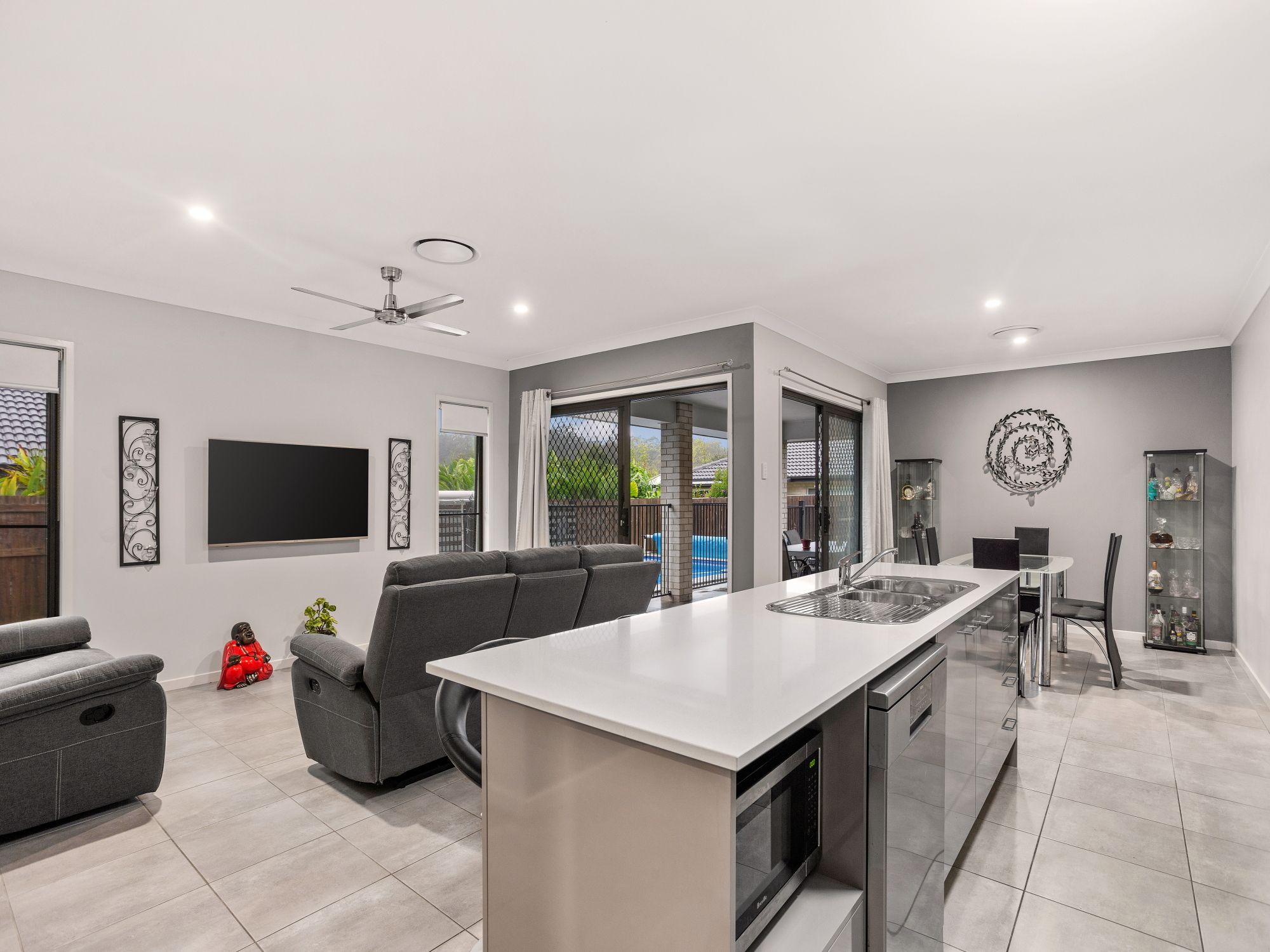 Location, Location, Location.... Wake up to the mountain everyday