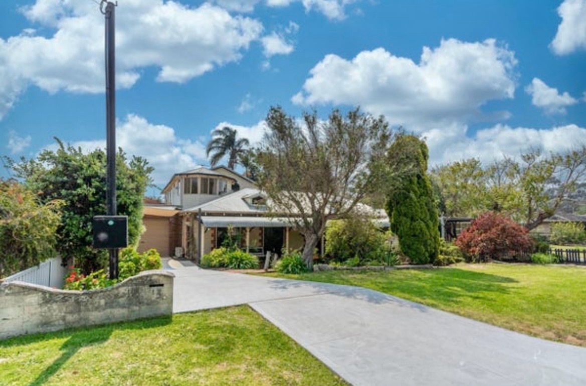 Armadale Home $997k+ | 6BR, Pool, Solar, Outdoor Area, Modern Living