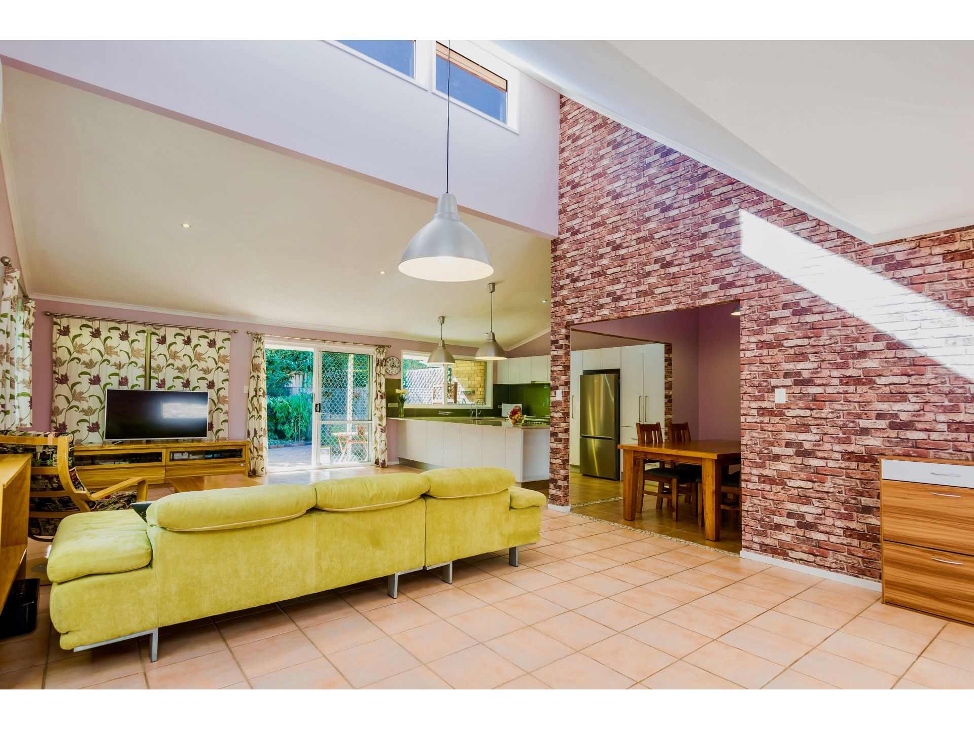 Villa duplex-styled unit