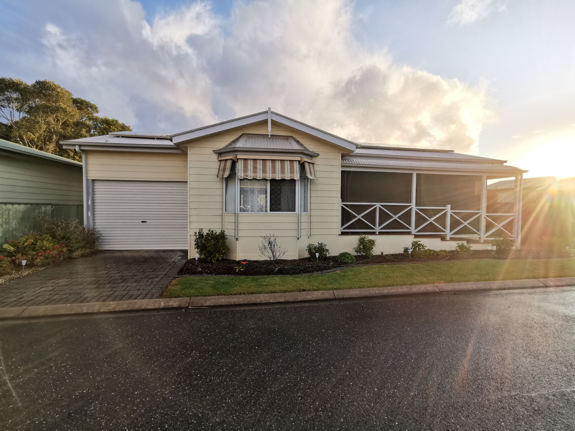 Quaint Pet Friendly, 3 Bed + 2 Toilet Home