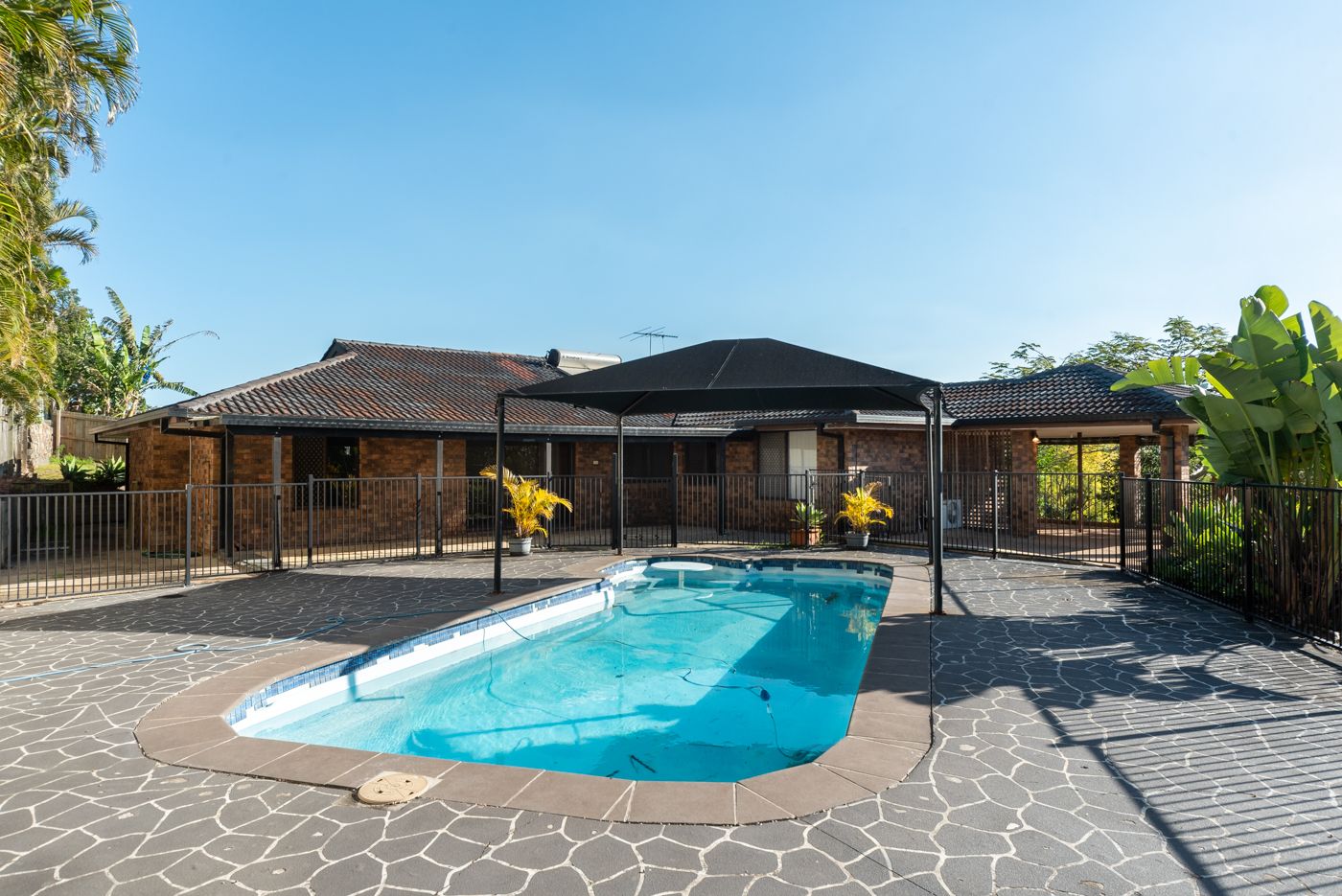 4 CAMBER COURT, SHAILER PARK, QLD 4128