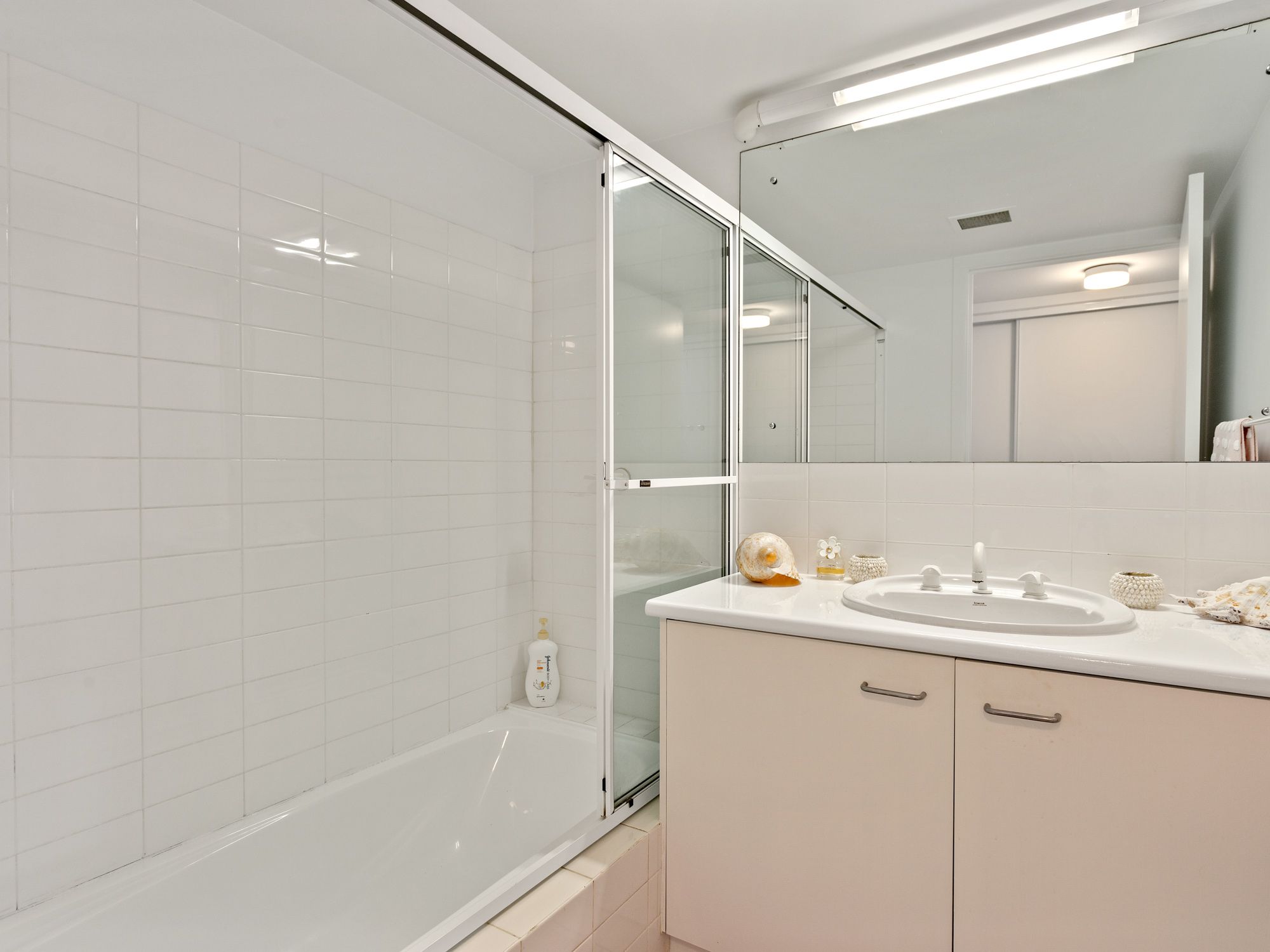 Prime Location with Currumbin Creek views