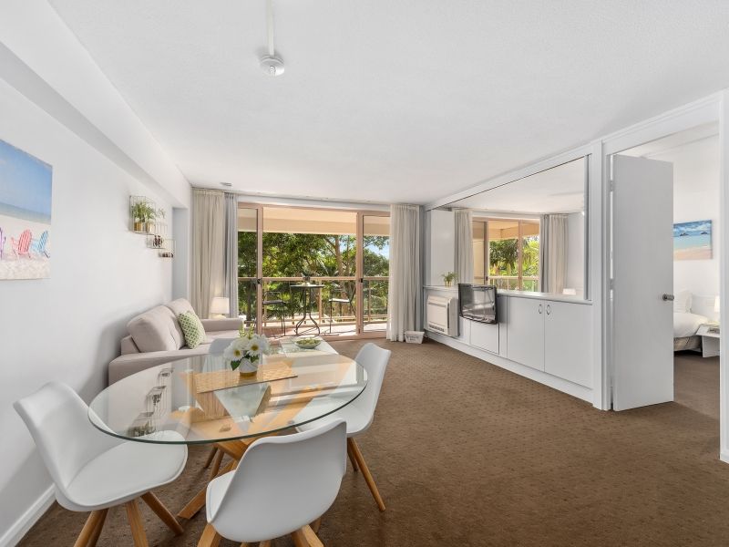 Beautifully Renovated North Facing Apartment in highly sort after Pacific Bay Resort