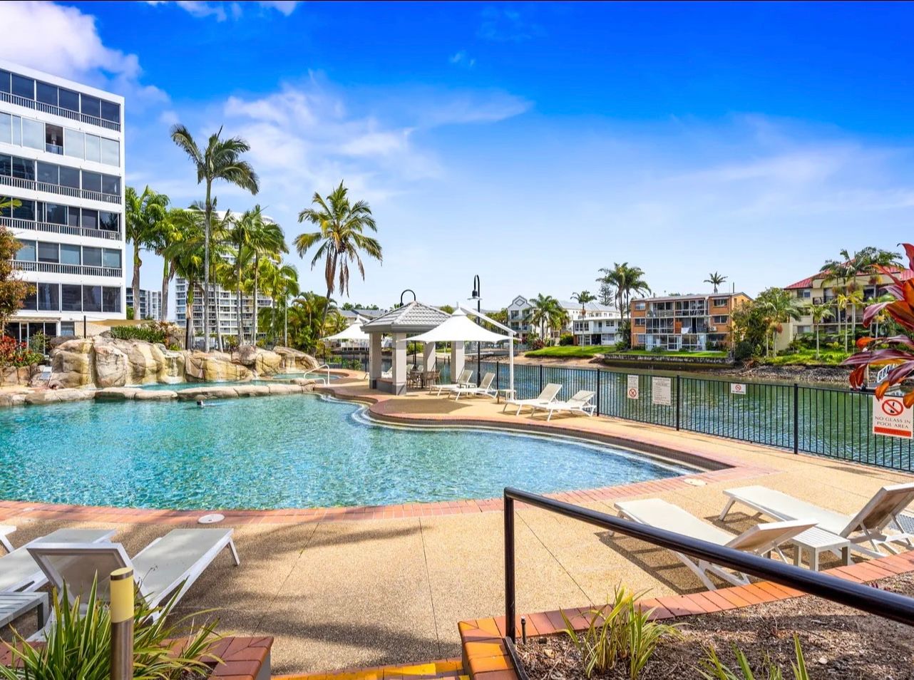 Rarely available top floor apartment on the River!