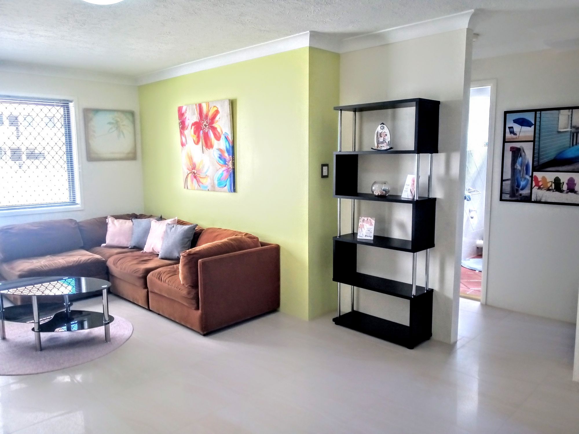 GREAT LOCATION, TIDY, LOVELY & A MUST SEE