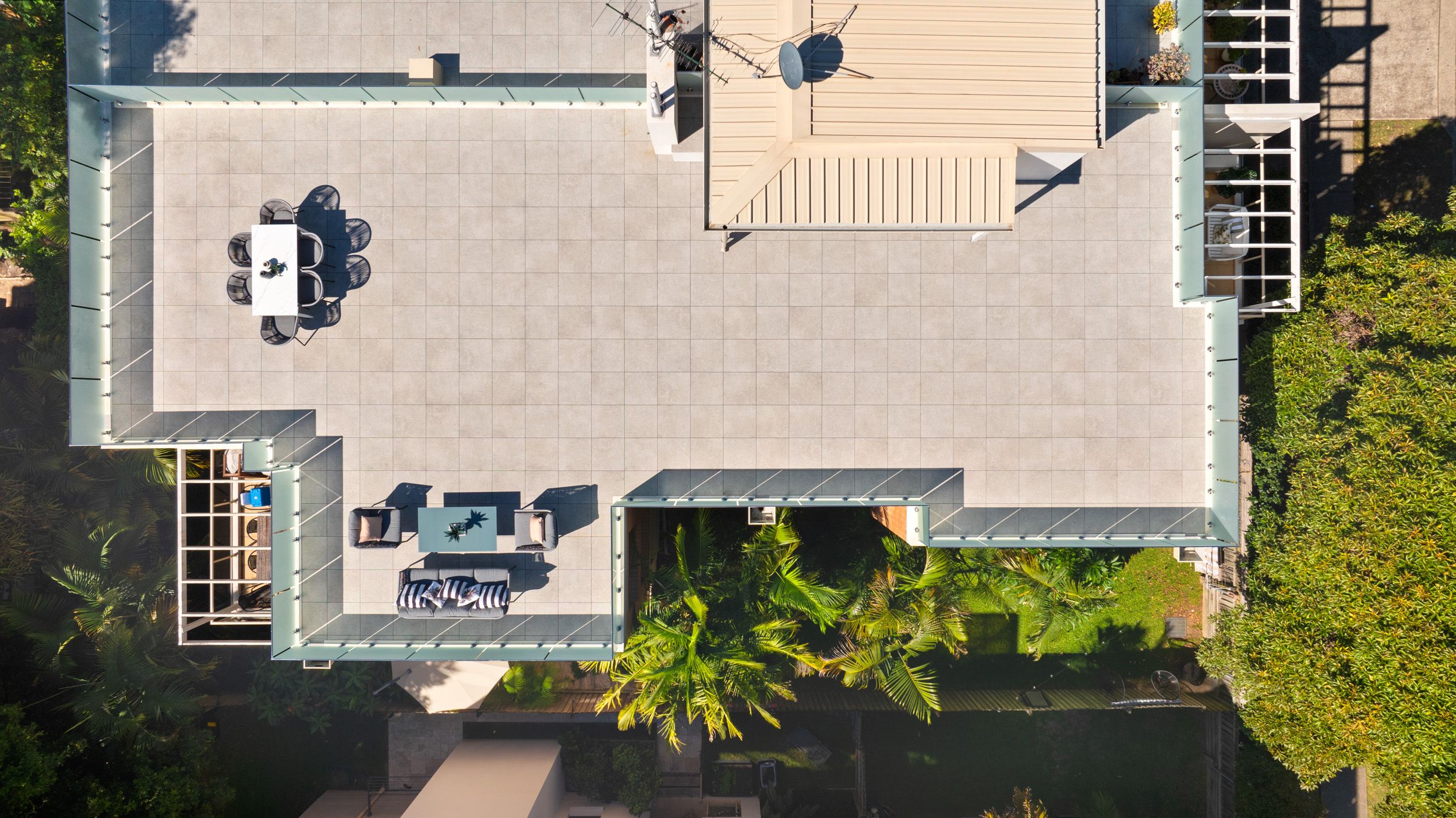 YOUR OWN 151SQM ROOF TOP ENTERTAINING TERRACE ON TITLE