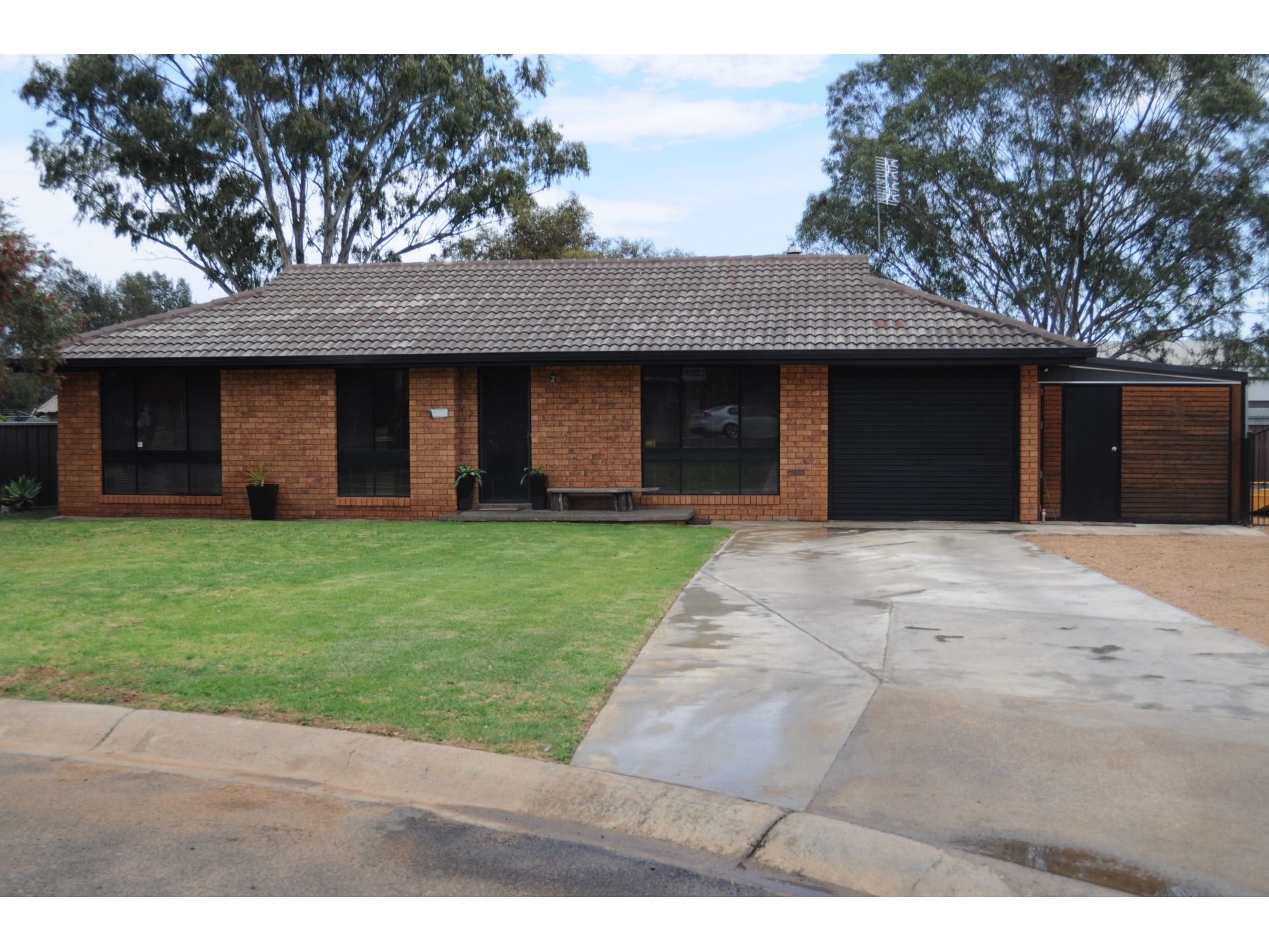 2 Sandra place, DUBBO, NSW 2830