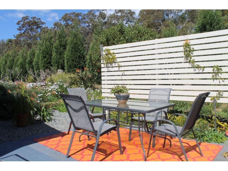 Beautiful Three Bedroom Manor Park Home at Teraglin Lakeshore Home Village