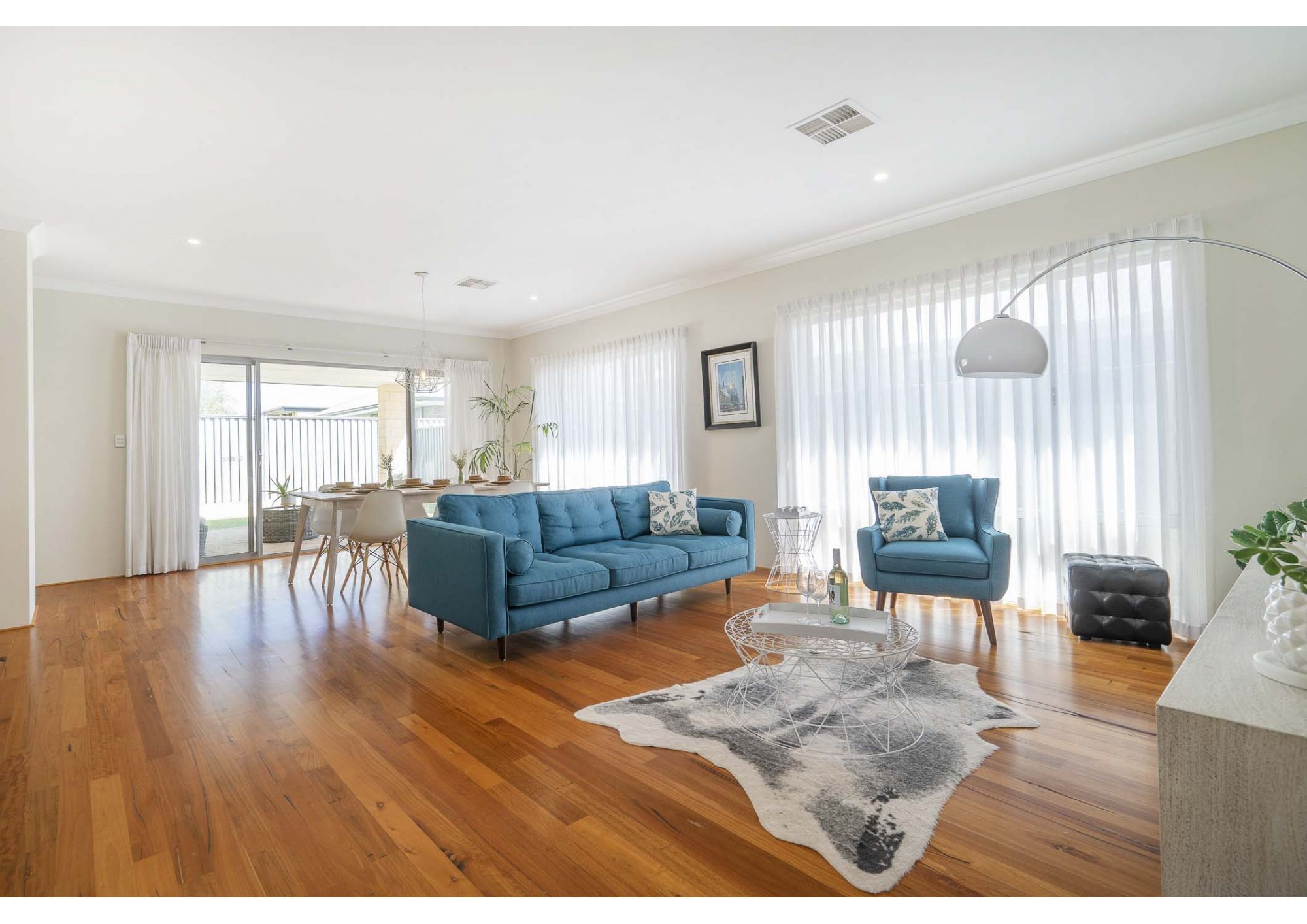 COASTAL LIVING WITHOUT THE PRICE TAG