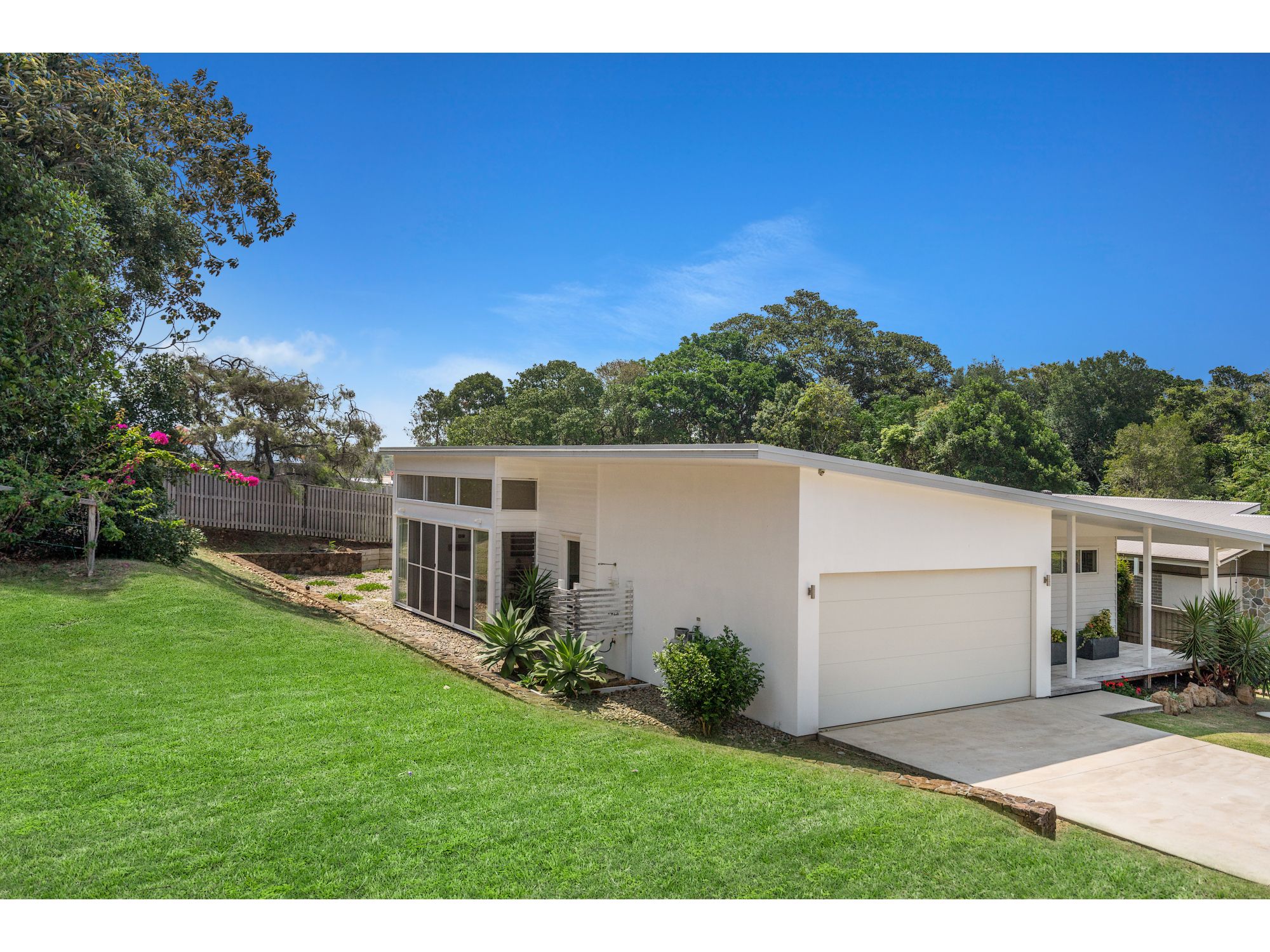 Gorgeous Contemporary Coastal Home