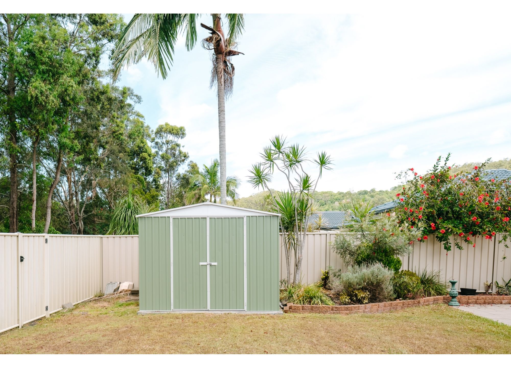 IDEAL 3 BEDROOM FAMILY HOME