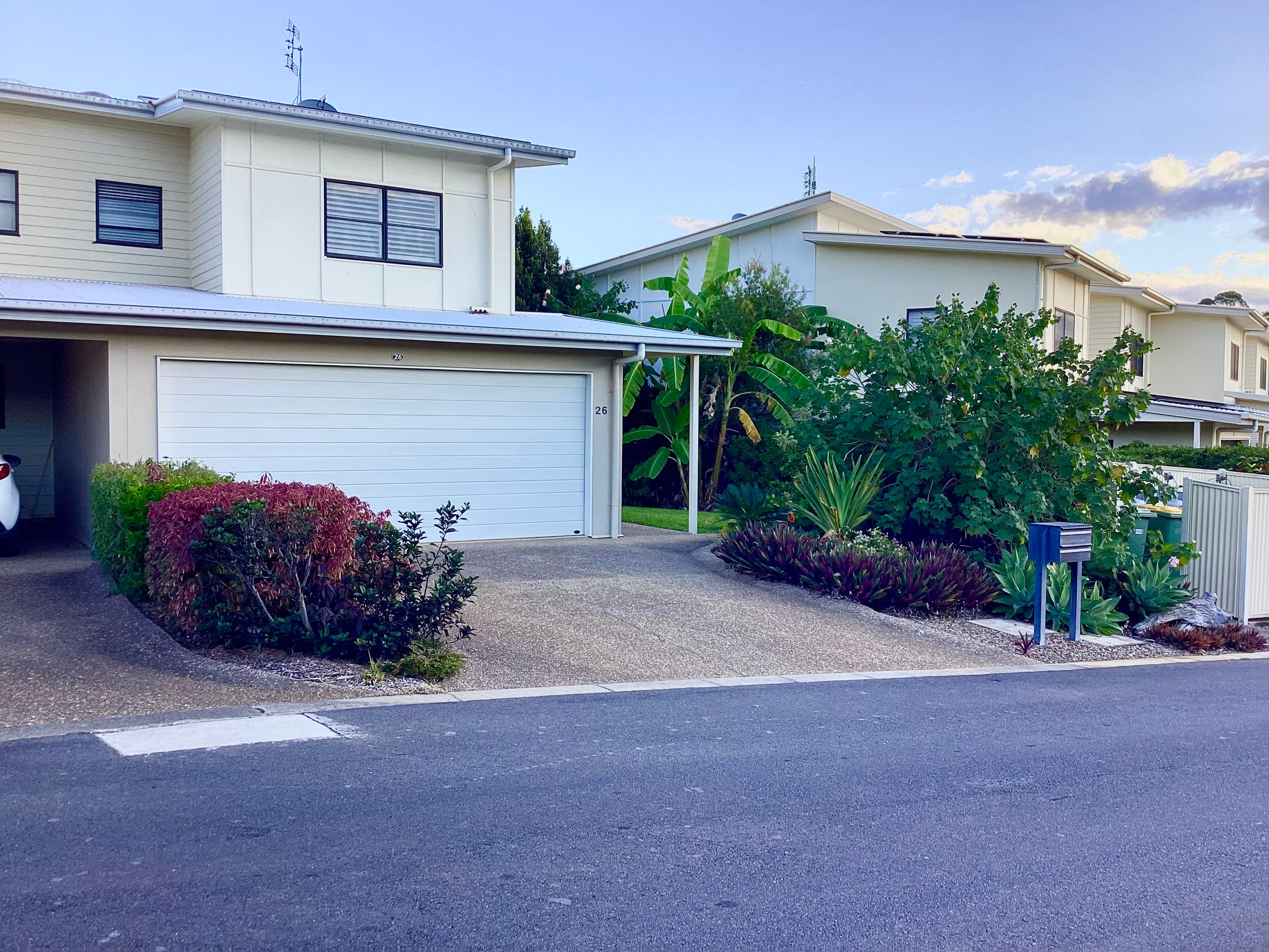 THIS IS THE ONE YOU HAVE BEEN WAITING FOR, Gympie Pines Fairway Villas