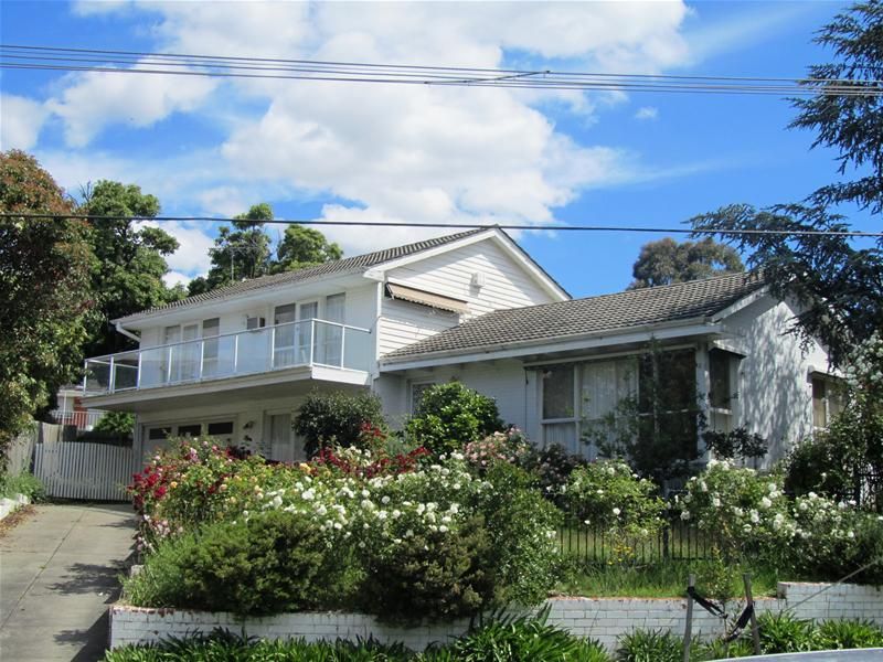 Templestowe Lower Family Home 5BR, Outdoor & More