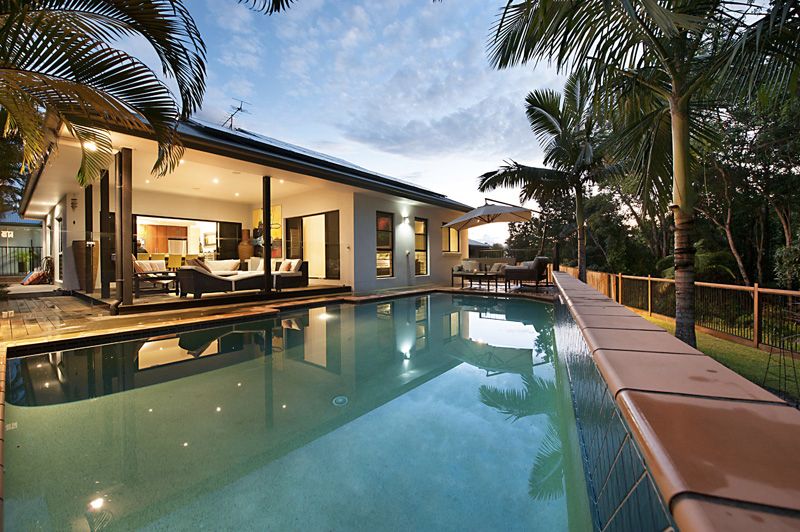 PRICE REDUCTION !! Overlooking Rainforest, Stylish Designer Living !