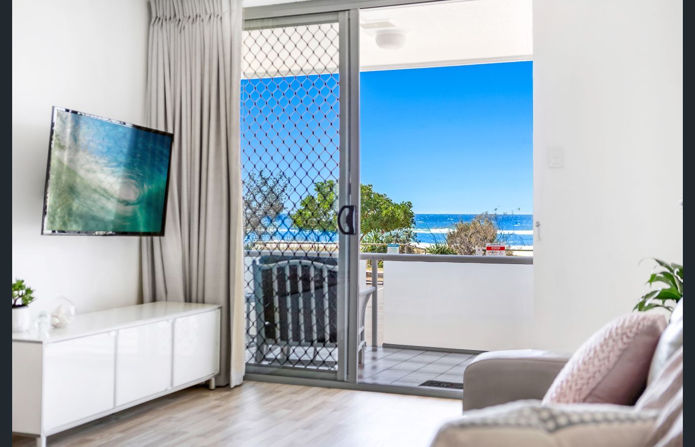 Bilinga / North Kirra Beachfront