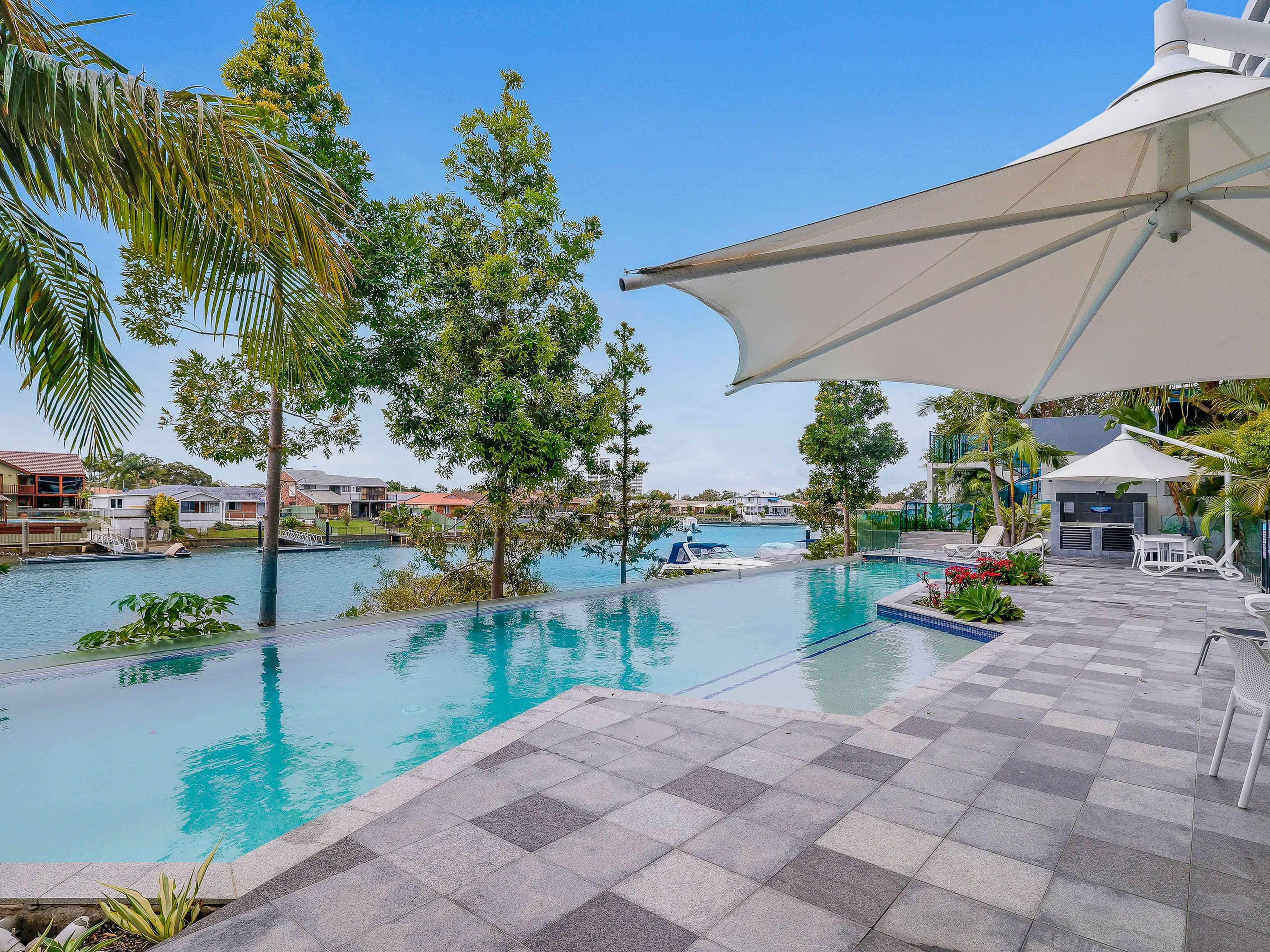 5702/5 Harbour Side Court, Biggera Waters, QLD 4216