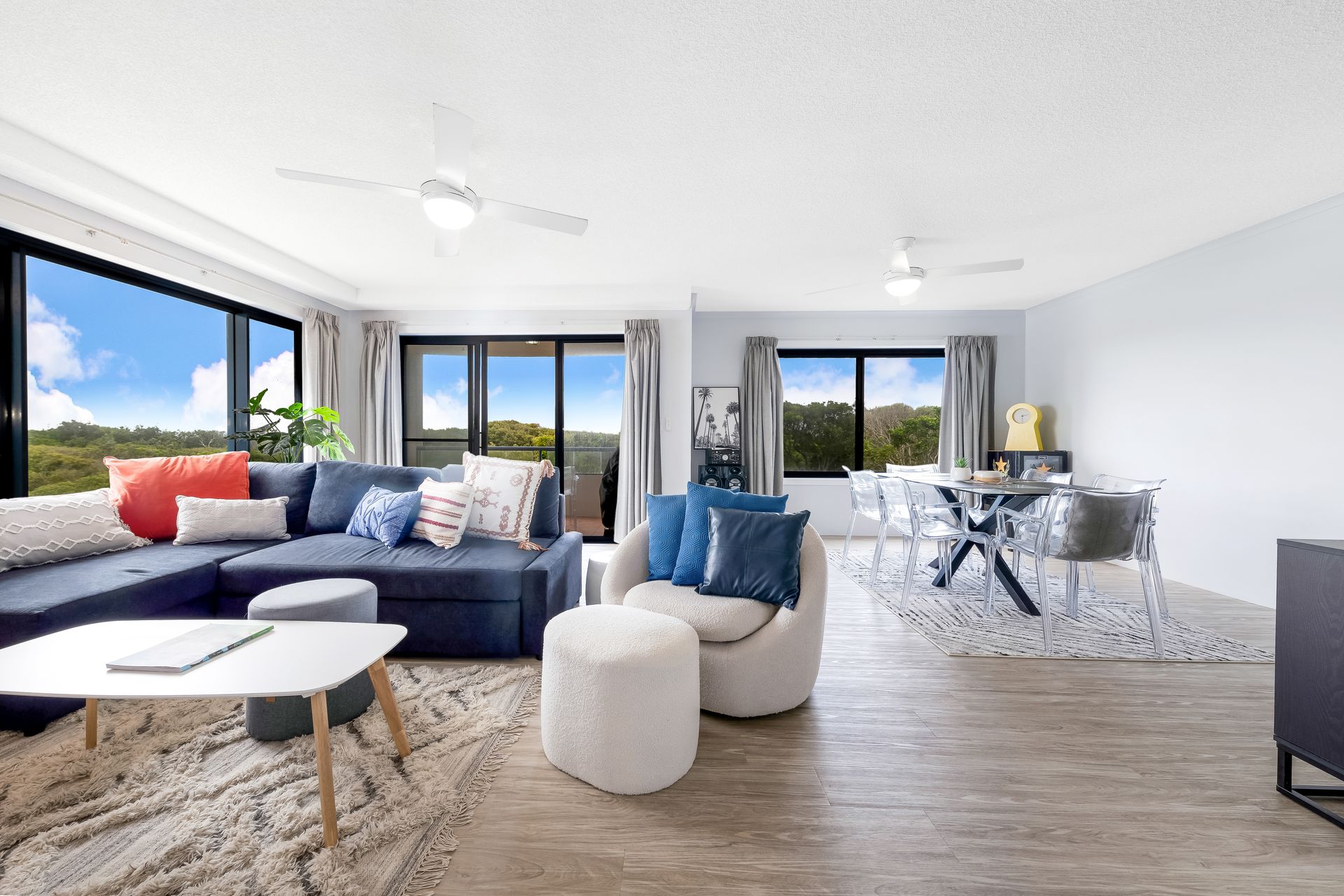 COASTAL LIVING WHERE THE HOME BLENDS INTO THE COASTAL LANDSCAPE