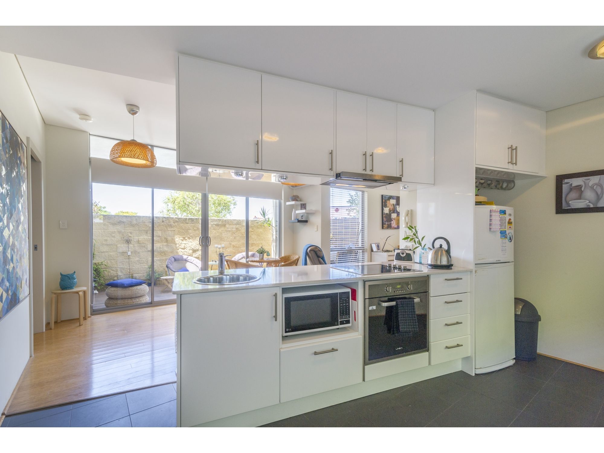 INVESTOR'S DREAM / BUSY PROFESSIONALS / SINGLES / STUDENTS