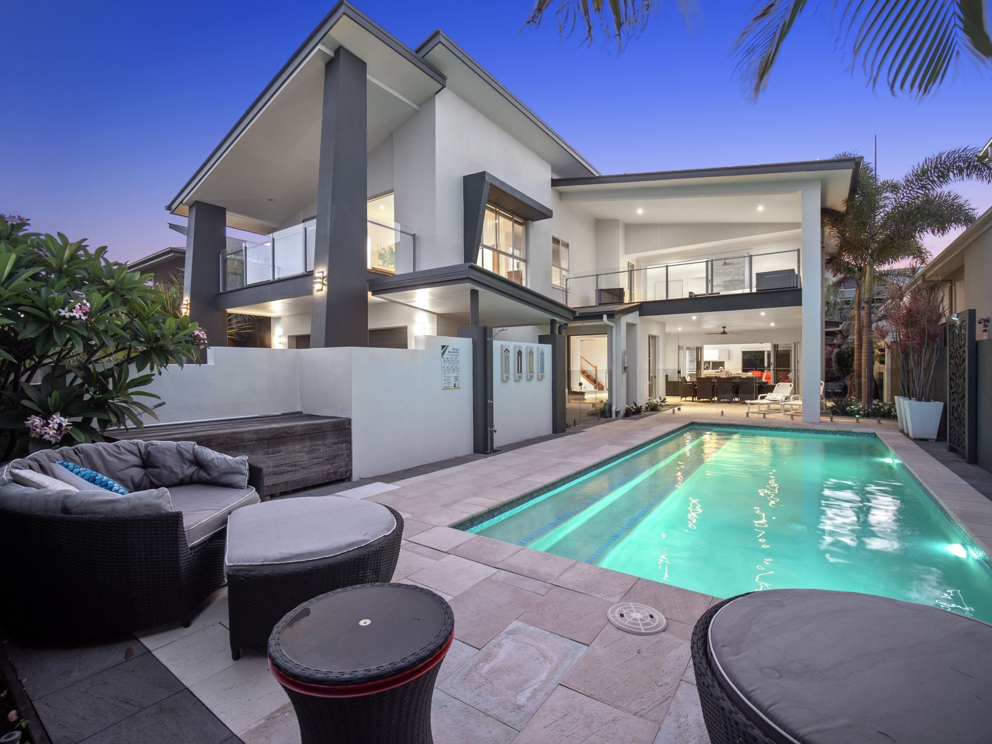 Motivated Sellers, Executive Family Home/ Beachside Living