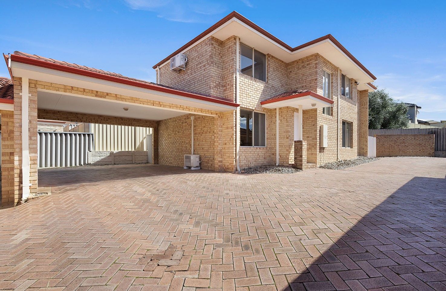 Prime Location – Spacious Townhome