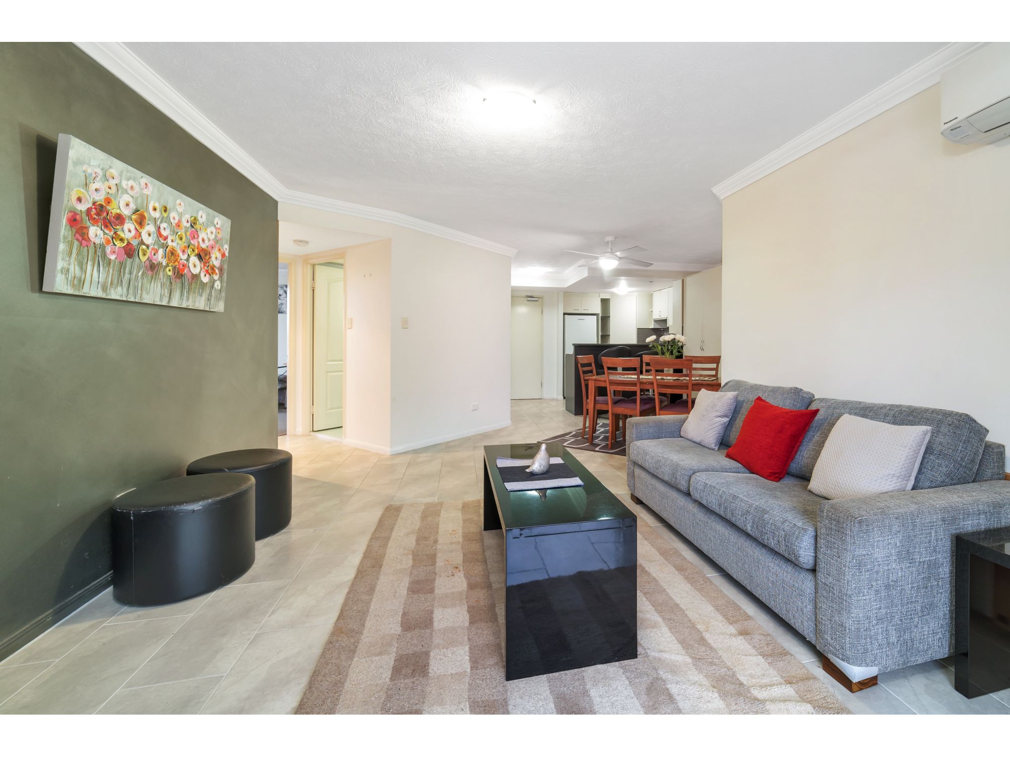 INNER CITY ARPARTMENT in Historic Woolloongabba