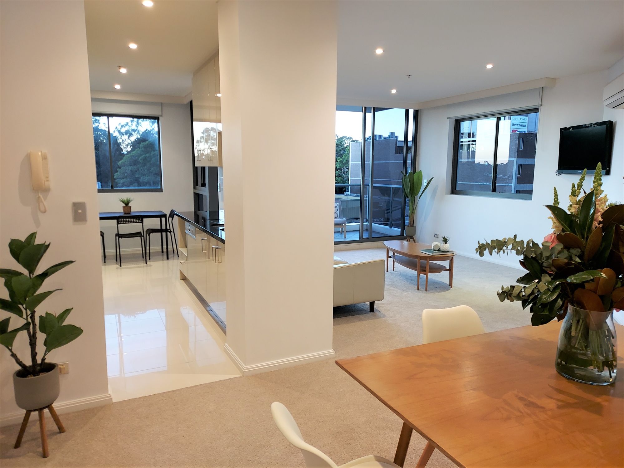 Immaculate 2 bedroom 2 bathroom plus study