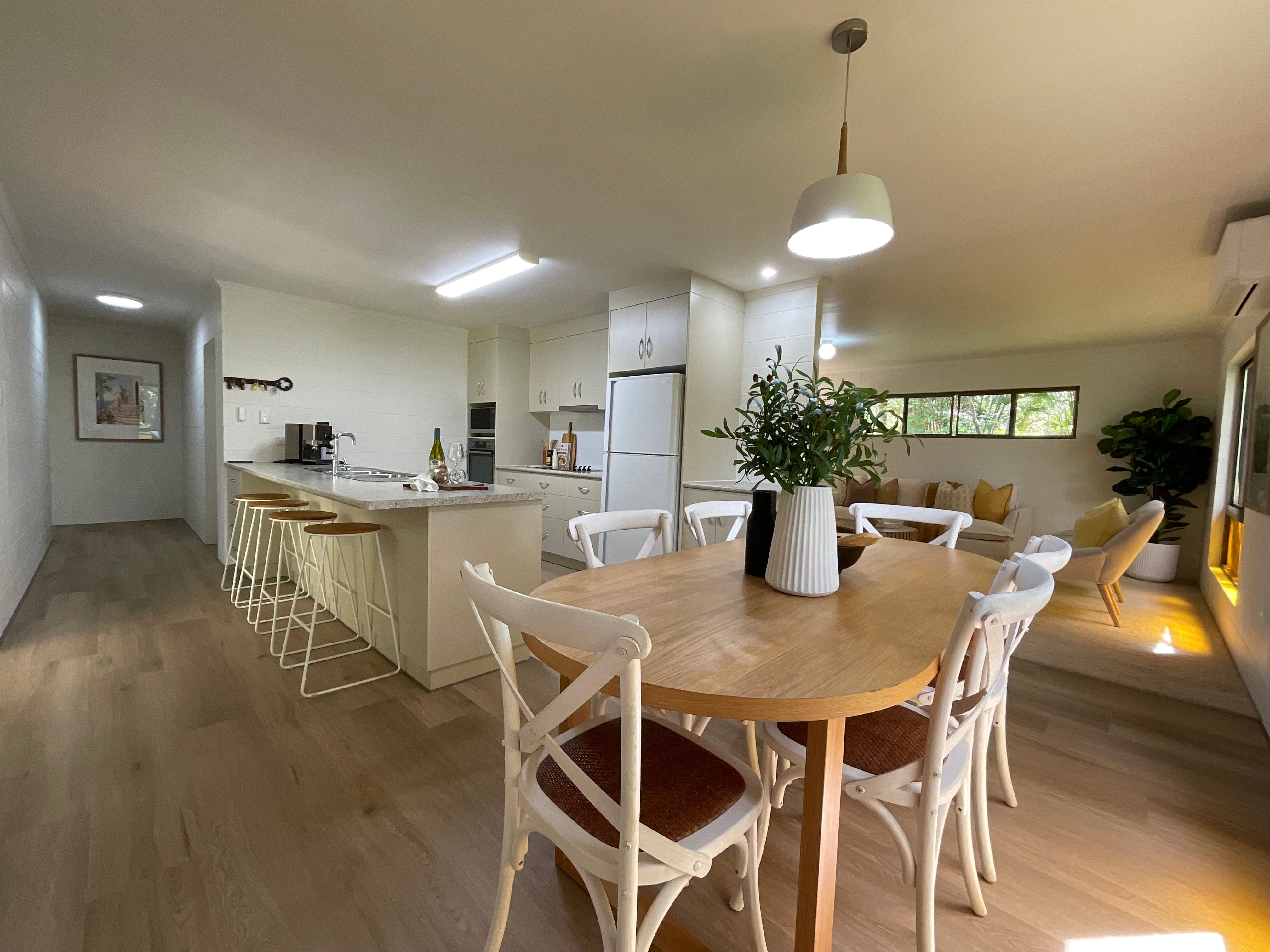 1-7 Lakeside Drive, Tinaroo, QLD 4872
