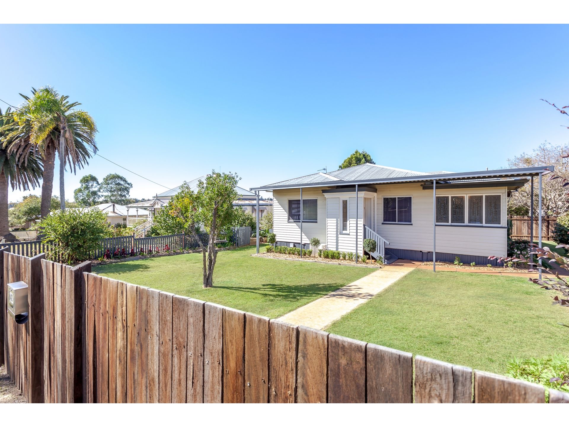 42 Ramsay Street, SOUTH TOOWOOMBA, QLD 4350