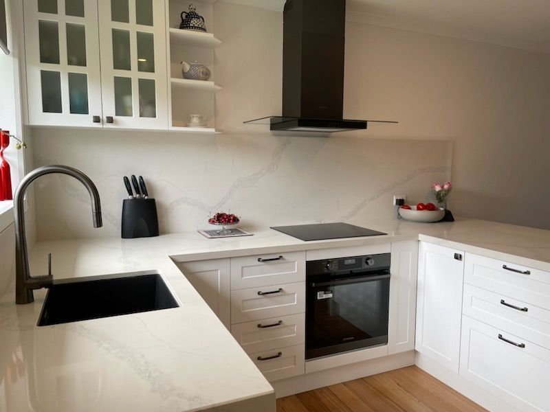 Location and style! Walking distance to Fishermans Beach