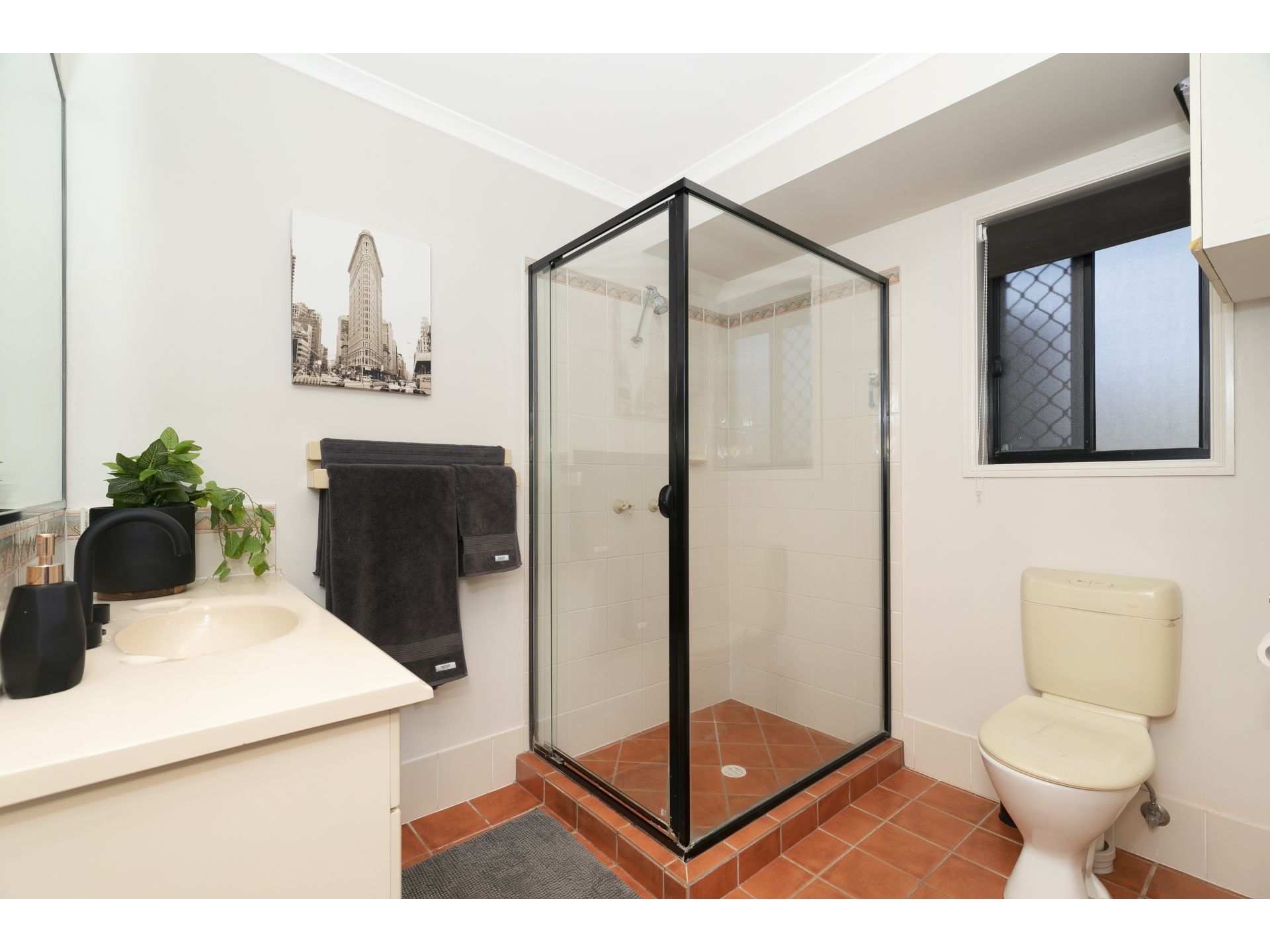 Rare 5 Bedroom low-set brick home in a family friendly street