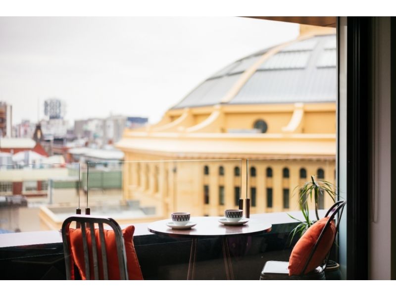 Amazing Apartment in QV2 Building