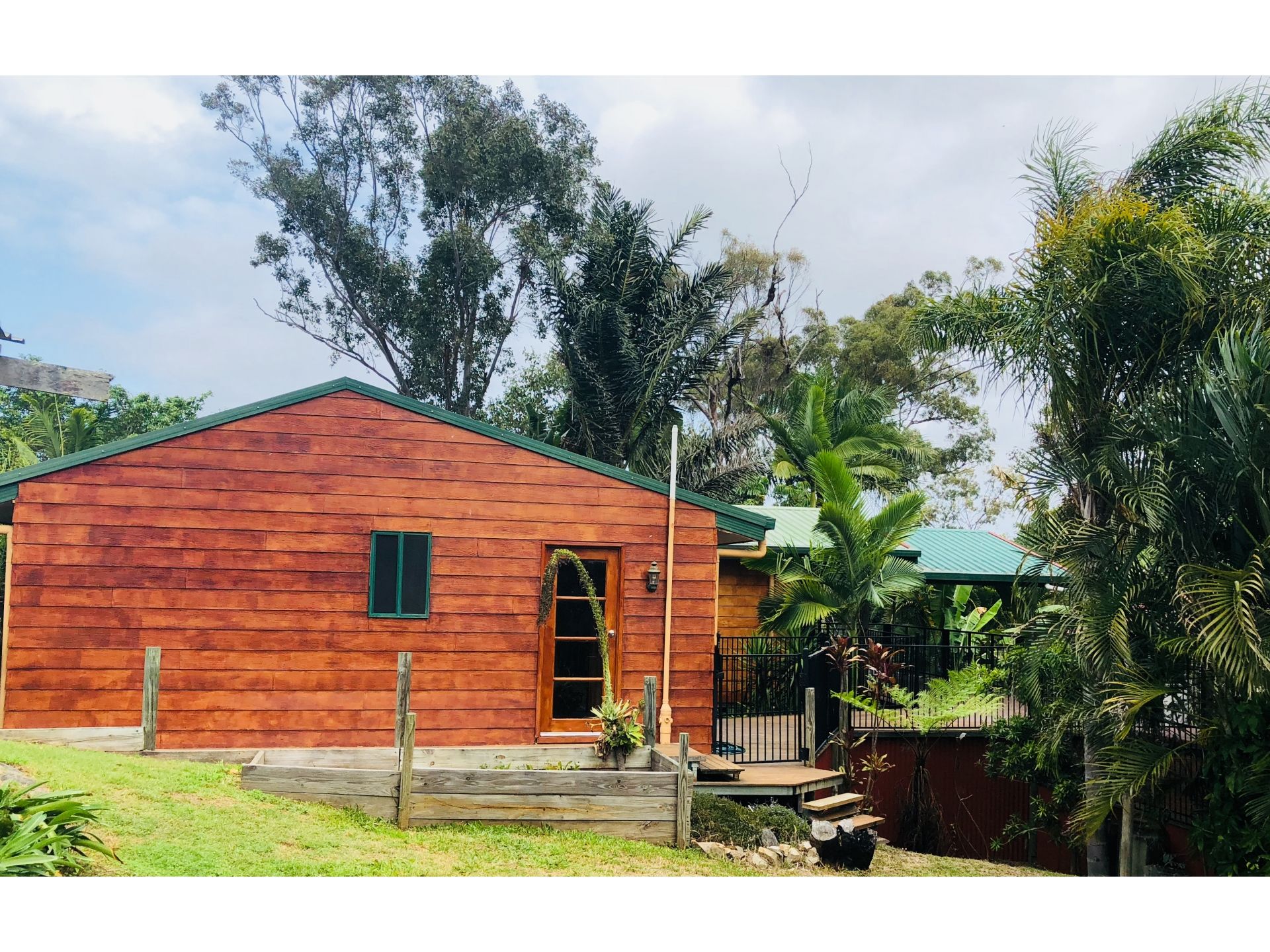 Bushland Retreat in the Middle of Town - UNDER OFFER