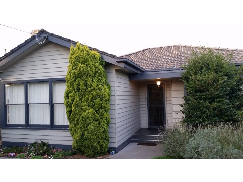 Lovely home in perfect position