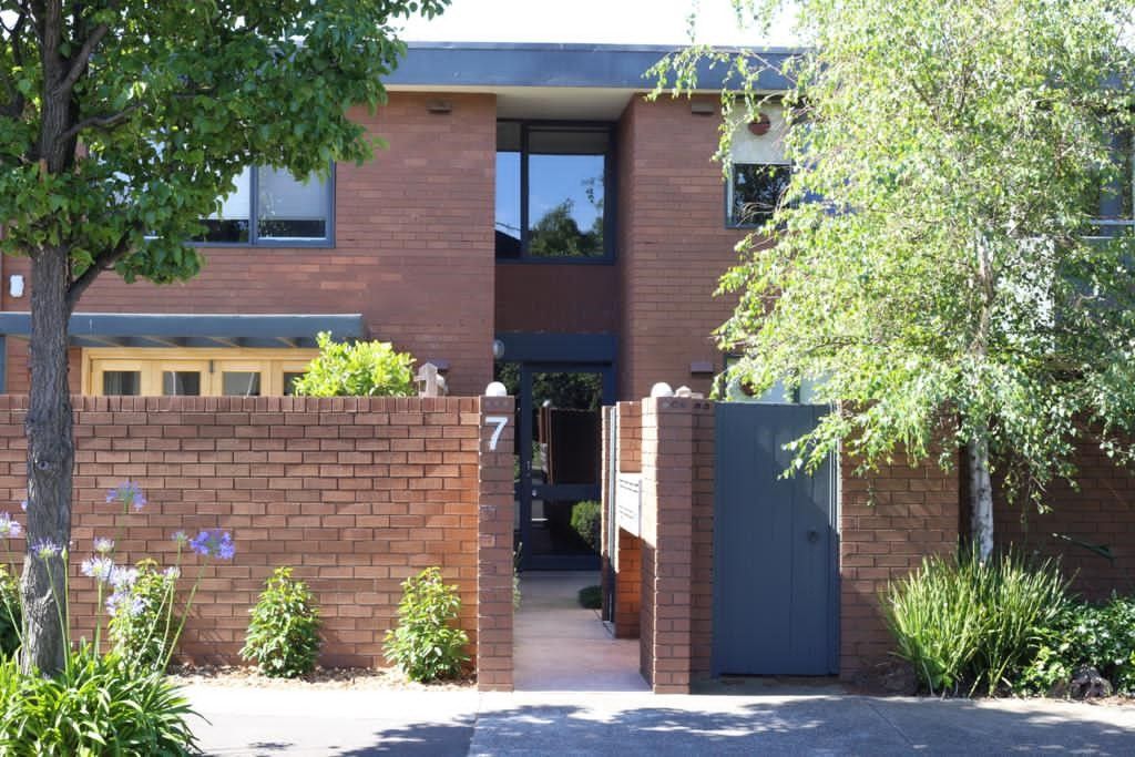 Secure Two Bedroomed Unit in Well Maintained,Tightly Held Block of only 7