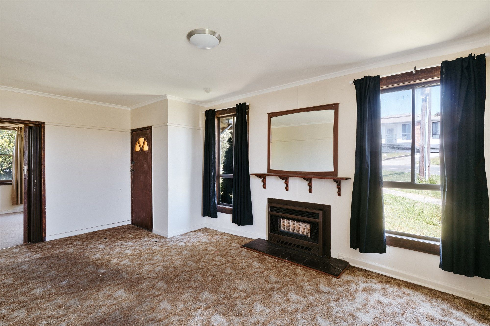 CORNER BLOCK WITH 623 SQM LAND !!!