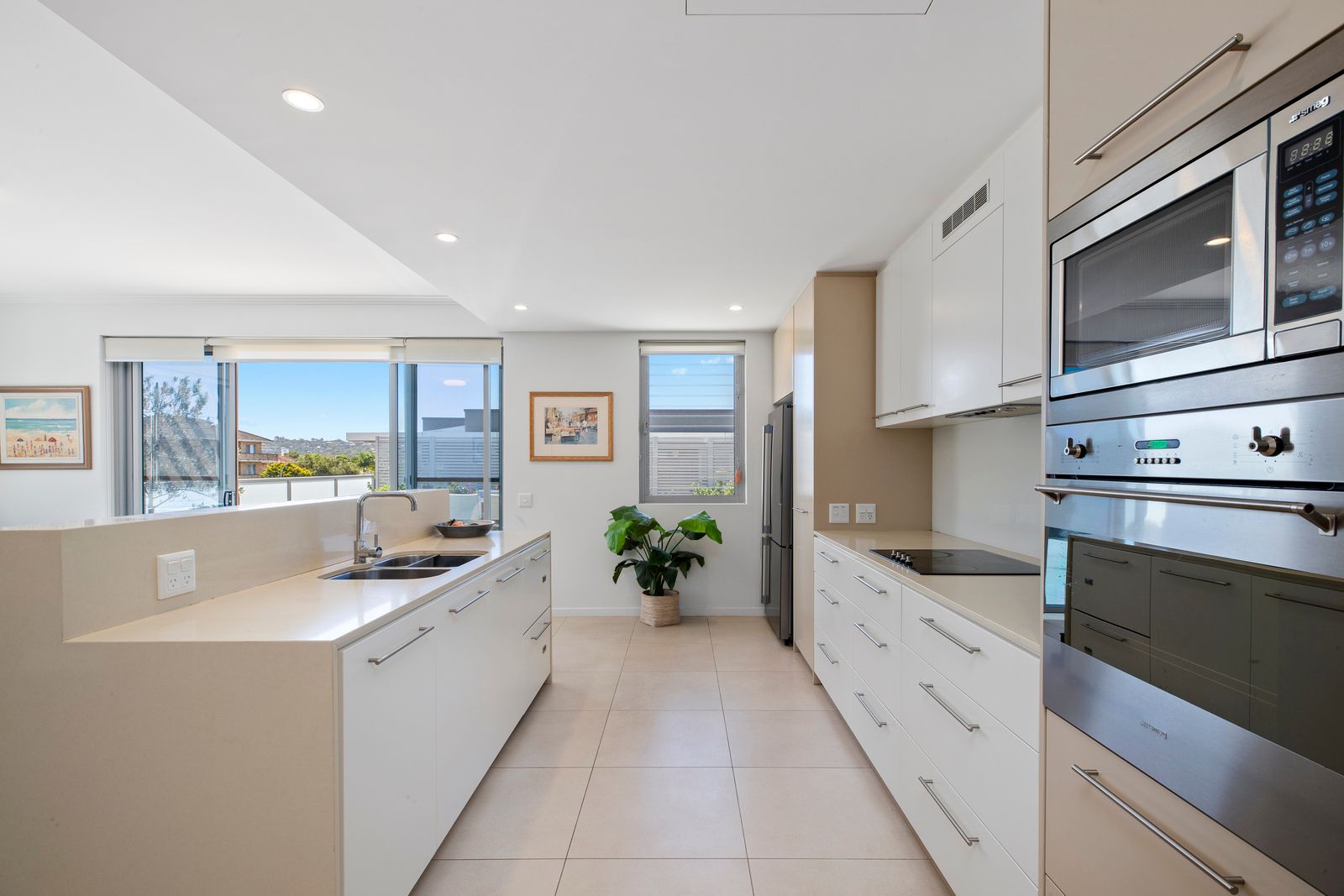 Spectacular Retirement Lifestyle: North-facing Penthouse with Rooftop Terrace